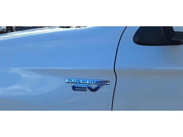 MitsubishiOutlander 2.0 PHEV Kaiteki 4WD Auto 149 kW (203 CV) Vehículo usado en Barcelona - 2 MitsubishiOutlander 2.0 PHEV Kaiteki 4WD Auto 149 kW (203 CV) Vehículo usado en Barcelona - 2