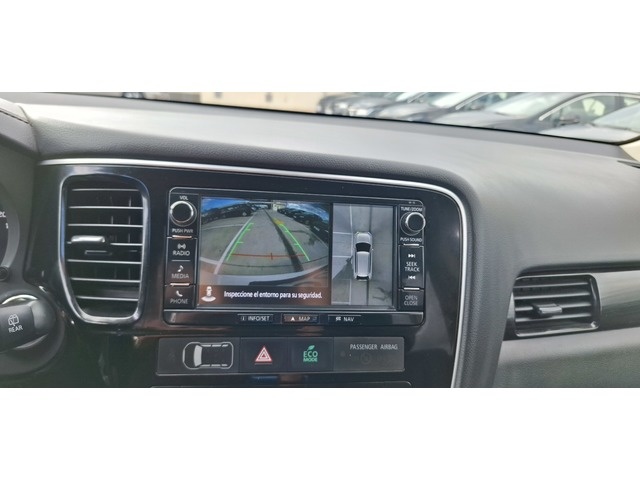 MitsubishiOutlander 2.0 PHEV Kaiteki 4WD Auto 149 kW (203 CV) Vehículo usado en Barcelona - 18 MitsubishiOutlander 2.0 PHEV Kaiteki 4WD Auto 149 kW (203 CV) Vehículo usado en Barcelona - 18