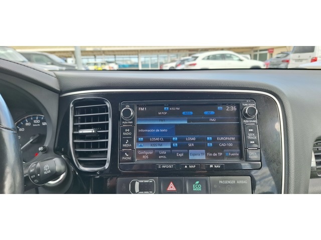 MitsubishiOutlander 2.0 PHEV Kaiteki 4WD Auto 149 kW (203 CV) Vehículo usado en Barcelona - 20 MitsubishiOutlander 2.0 PHEV Kaiteki 4WD Auto 149 kW (203 CV) Vehículo usado en Barcelona - 20