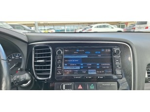 Mitsubishi Outlander 2.0 PHEV Kaiteki 4WD Auto 149 kW (203 CV) Mitsubishi Outlander 2.0 PHEV Kaiteki 4WD Auto 149 kW (203 CV)