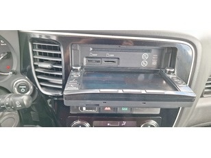 Mitsubishi Outlander 2.0 PHEV Kaiteki 4WD Auto 149 kW (203 CV) Mitsubishi Outlander 2.0 PHEV Kaiteki 4WD Auto 149 kW (203 CV)