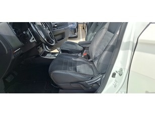 Mitsubishi Outlander 2.0 PHEV Kaiteki 4WD Auto 149 kW (203 CV)