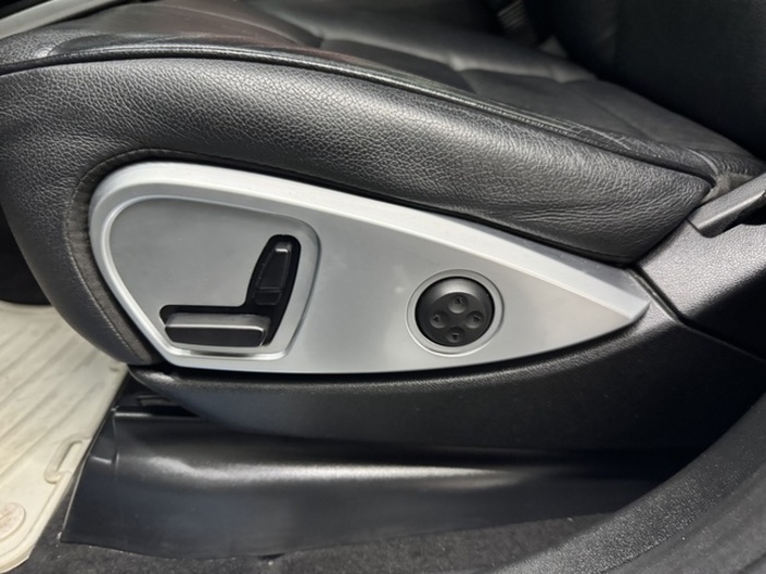 Mercedes-BenzClase M ML 350 CDI 4M Grand Edition 170 kW (231 CV) Vehículo usado en Barcelona - 18 Mercedes-BenzClase M ML 350 CDI 4M Grand Edition 170 kW (231 CV) Vehículo usado en Barcelona - 18