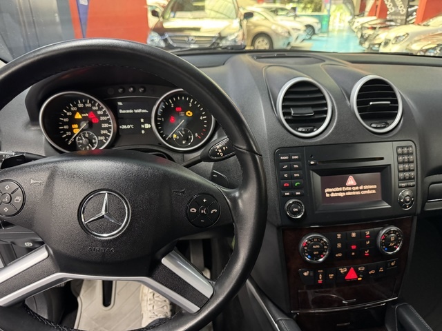 Mercedes-BenzClase M ML 350 CDI 4M Grand Edition 170 kW (231 CV) Vehículo usado en Barcelona - 19