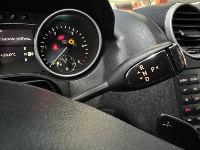 Mercedes-BenzClase M ML 350 CDI 4M Grand Edition 170 kW (231 CV) Vehículo usado en Barcelona - 21 Mercedes-BenzClase M ML 350 CDI 4M Grand Edition 170 kW (231 CV) Vehículo usado en Barcelona - 21