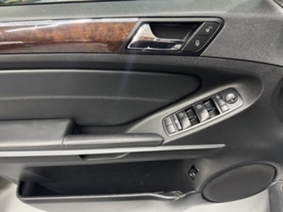 Mercedes-Benz Clase M ML 350 CDI 4M Grand Edition 170 kW (231 CV) Mercedes-Benz Clase M ML 350 CDI 4M Grand Edition 170 kW (231 CV)