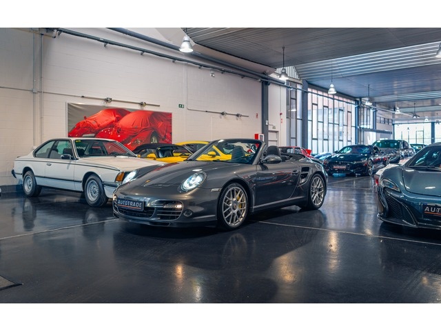 Porsche911 Turbo Cabrio 368 kW (500 CV)