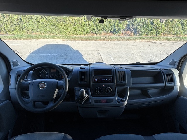 FiatDucato Furgon 2.3 Multijet 30 Batalla Media 88 kW (120 CV) Vehículo usado en Barcelona - 9 FiatDucato Furgon 2.3 Multijet 30 Batalla Media 88 kW (120 CV) Vehículo usado en Barcelona - 9