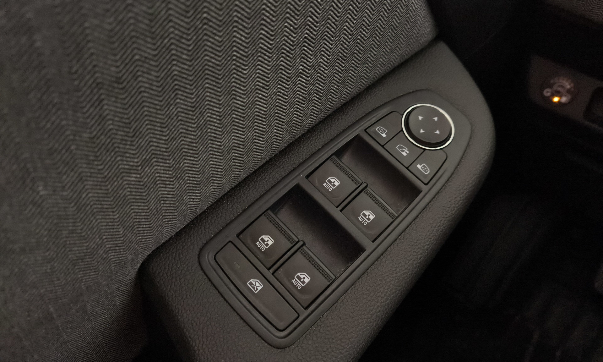 Renault Clio Techno Eco-G 74 kW (100 CV) - 25