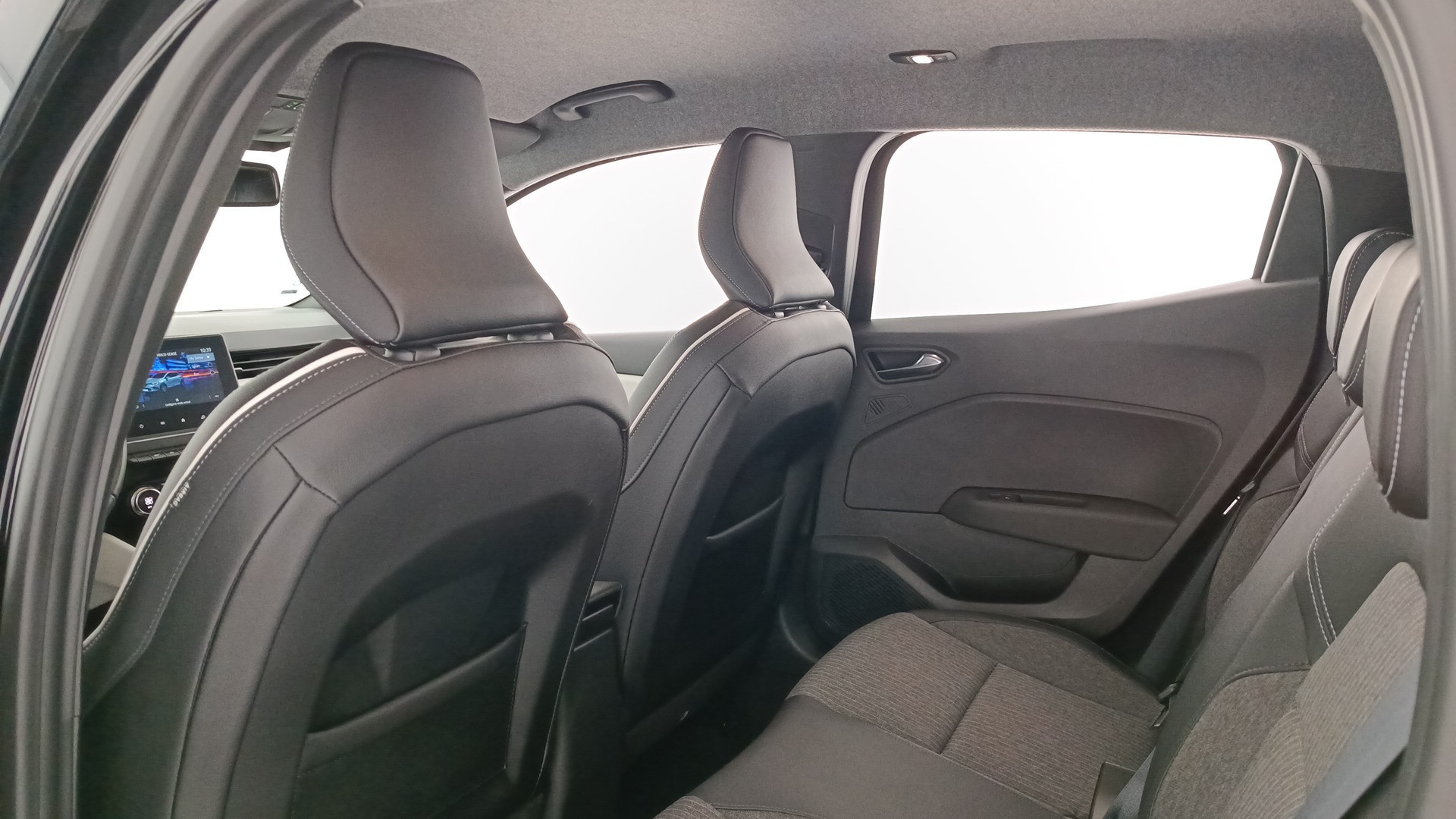 Renault Clio Techno TCe 103 kW (140 CV) - 14