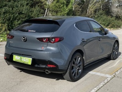 Mazda Mazda 3 2.0 e-Skyactiv-G Zenith Safety Black 89 kW (122 CV) Mazda Mazda 3 2.0 e-Skyactiv-G Zenith Safety Black 89 kW (122 CV)