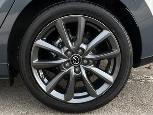 Mazda Mazda 3 2.0 e-Skyactiv-G Zenith Safety Black 89 kW (122 CV)