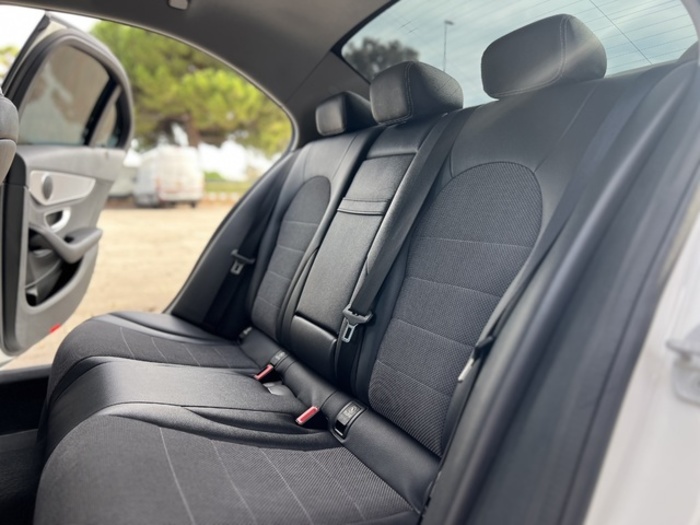 Mercedes-BenzClase C C 220 d AMG Line 125 kW (170 CV) Vehículo usado en Barcelona - 18 Mercedes-BenzClase C C 220 d AMG Line 125 kW (170 CV) Vehículo usado en Barcelona - 18