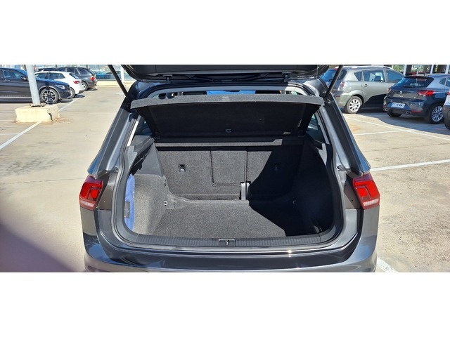 VolkswagenTiguan Sport 2.0 TDI BMT 110 kW (150 CV) DSG Vehículo usado en Barcelona - 9