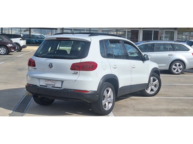 VolkswagenTiguan T1 2.0 TDI BMT 4x2 81 kW (110 CV) Vehículo usado en Barcelona - 10