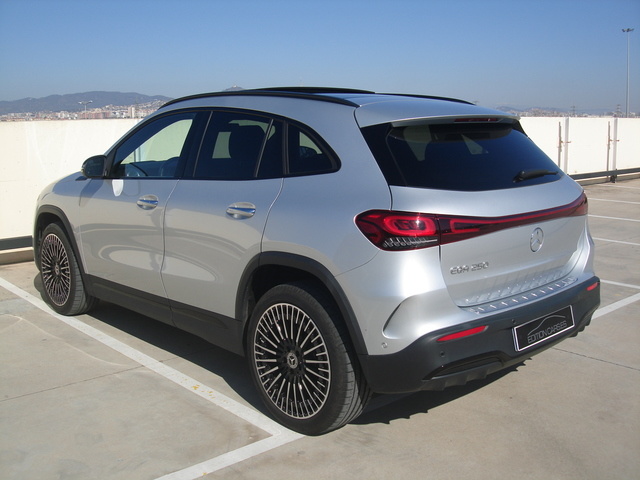 Mercedes-BenzEQA 250 140 kW (190 CV) Vehículo usado en Barcelona - 4
