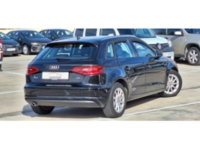 Audi A3 Sportback Attracted 1.6 TDI clean diesel 81 kW (110 CV) Audi A3 Sportback Attracted 1.6 TDI clean diesel 81 kW (110 CV)