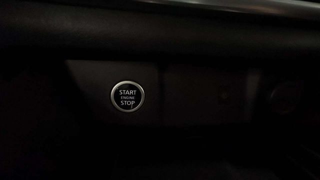 NissanQashqai DIG-T 140 mHEV Acenta 4x2 103 kW (140 CV) Vehículo usado en Barcelona - 16