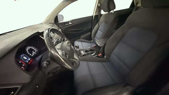 HyundaiTucson 1.7 CRDI BlueDrive Essence 4x2 85 kW (115 CV) Vehículo usado en Barcelona - 11