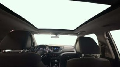 Hyundai Tucson 1.7 CRDI BlueDrive Essence 4x2 85 kW (115 CV) Hyundai Tucson 1.7 CRDI BlueDrive Essence 4x2 85 kW (115 CV)