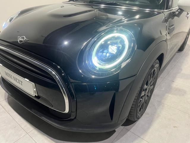 MINI Cooper 100 kW (136 CV) MINI 5 Puertas en Barcelona