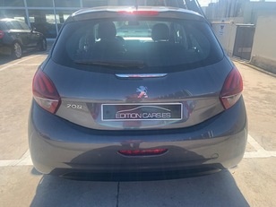 Peugeot 208 PureTech Signature 60 kW (82 CV) Peugeot 208 PureTech Signature 60 kW (82 CV)