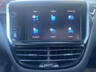 Peugeot 208 PureTech Signature 60 kW (82 CV)