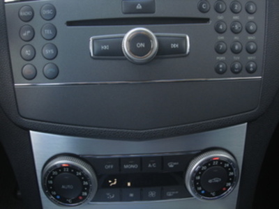 Mercedes-Benz Clase C 200 CDI Blue Efficiency Avantgarde 100 kW (136 CV) Mercedes-Benz Clase C 200 CDI Blue Efficiency Avantgarde 100 kW (136 CV)