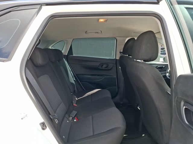 Hyundai i20 1.2 MPI Sense 62 kW (84 CV) Vehículo usado en Las Palmas - 6 Hyundai i20 1.2 MPI Sense 62 kW (84 CV) Vehículo usado en Las Palmas - 6