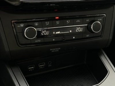 SEAT Ibiza 1.0 EcoTSI S&S FR 85 kW (115 CV) SEAT Ibiza 1.0 EcoTSI S&S FR 85 kW (115 CV)