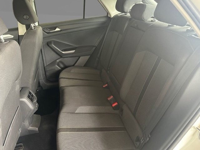 Volkswagen T-Roc Connect 1.0 TSI 81 kW (110 CV) Vehículo usado en Las Palmas - 6