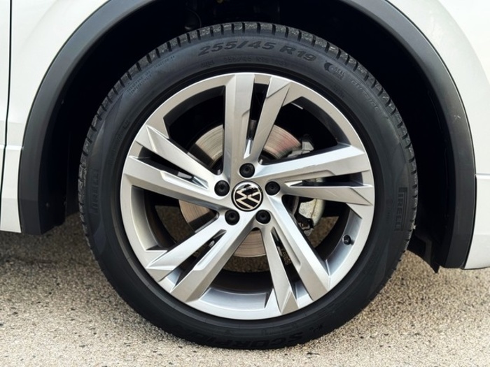 VolkswagenTiguan R-Line 2.0 TDI 110 kW (150 CV) DSG Vehículo usado en Barcelona - 15 VolkswagenTiguan R-Line 2.0 TDI 110 kW (150 CV) DSG Vehículo usado en Barcelona - 15