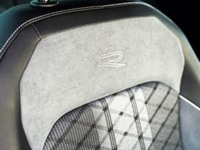 Volkswagen Tiguan R-Line 2.0 TDI 110 kW (150 CV) DSG Volkswagen Tiguan R-Line 2.0 TDI 110 kW (150 CV) DSG