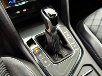 Volkswagen Tiguan R-Line 2.0 TDI 110 kW (150 CV) DSG Volkswagen Tiguan R-Line 2.0 TDI 110 kW (150 CV) DSG
