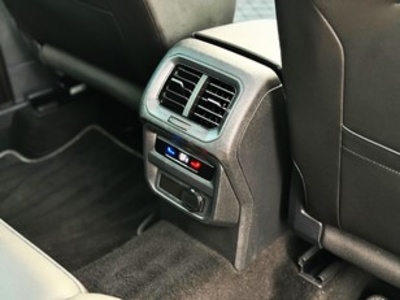 Volkswagen Tiguan R-Line 2.0 TDI 110 kW (150 CV) DSG Volkswagen Tiguan R-Line 2.0 TDI 110 kW (150 CV) DSG