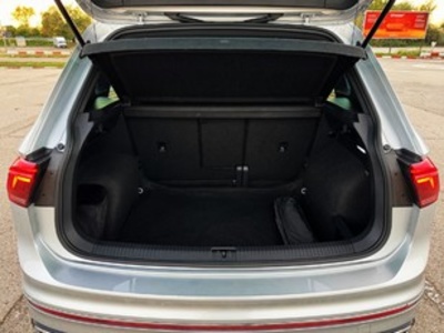 Volkswagen Tiguan R-Line 2.0 TDI 110 kW (150 CV) DSG Volkswagen Tiguan R-Line 2.0 TDI 110 kW (150 CV) DSG