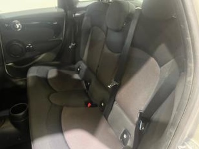 MINI MINI 5 Puertas Cooper 100 kW (136 CV) 88533578 en Barcelona MINI MINI 5 Puertas Cooper 100 kW (136 CV) 88533578 en Barcelona