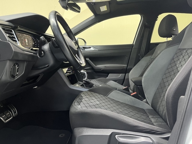 VolkswagenTaigo R-Line 1.5 TSI 110 kW (150 CV) DSG Vehículo usado en Barcelona - 9