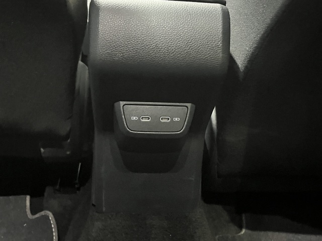 VolkswagenTaigo R-Line 1.5 TSI 110 kW (150 CV) DSG Vehículo usado en Barcelona - 12