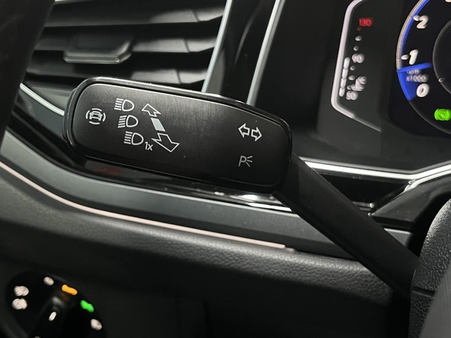 VolkswagenTaigo R-Line 1.5 TSI 110 kW (150 CV) DSG Vehículo usado en Barcelona - 22