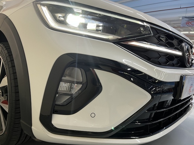 VolkswagenTaigo R-Line 1.5 TSI 110 kW (150 CV) DSG Vehículo usado en Barcelona - 40