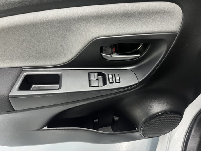 ToyotaYaris 1.5 100H Active 74 kW (100 CV) Vehículo usado en Barcelona - 14 ToyotaYaris 1.5 100H Active 74 kW (100 CV) Vehículo usado en Barcelona - 14