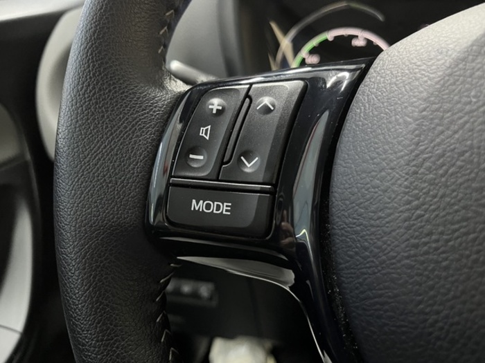 ToyotaYaris 1.5 100H Active 74 kW (100 CV) Vehículo usado en Barcelona - 15 ToyotaYaris 1.5 100H Active 74 kW (100 CV) Vehículo usado en Barcelona - 15