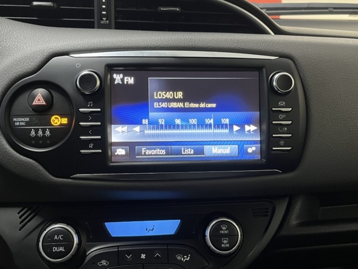 ToyotaYaris 1.5 100H Active 74 kW (100 CV) Vehículo usado en Barcelona - 22 ToyotaYaris 1.5 100H Active 74 kW (100 CV) Vehículo usado en Barcelona - 22