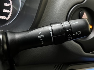 Toyota Yaris 1.5 100H Active 74 kW (100 CV) Toyota Yaris 1.5 100H Active 74 kW (100 CV)