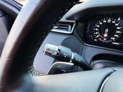 Land Rover Range Rover Velar D240 I4 Standard 4WD Auto 150 kW (204 CV) Land Rover Range Rover Velar D240 I4 Standard 4WD Auto 150 kW (204 CV)