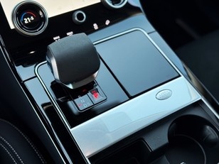 Land Rover Range Rover Velar D240 I4 Standard 4WD Auto 150 kW (204 CV)