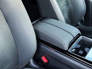 Land Rover Range Rover Velar D240 I4 Standard 4WD Auto 150 kW (204 CV)