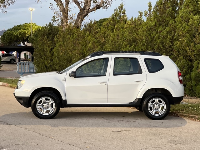 DaciaDuster Laureate TCE 92 kW (125 CV) 4X4 Vehículo usado en Barcelona - 2 DaciaDuster Laureate TCE 92 kW (125 CV) 4X4 Vehículo usado en Barcelona - 2