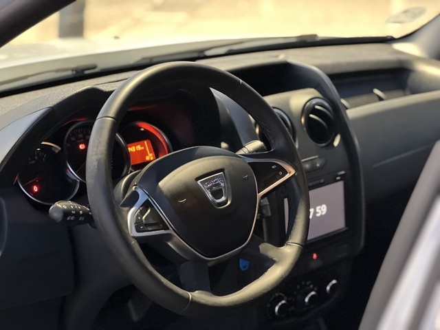 DaciaDuster Laureate TCE 92 kW (125 CV) 4X4 Vehículo usado en Barcelona - 7 DaciaDuster Laureate TCE 92 kW (125 CV) 4X4 Vehículo usado en Barcelona - 7